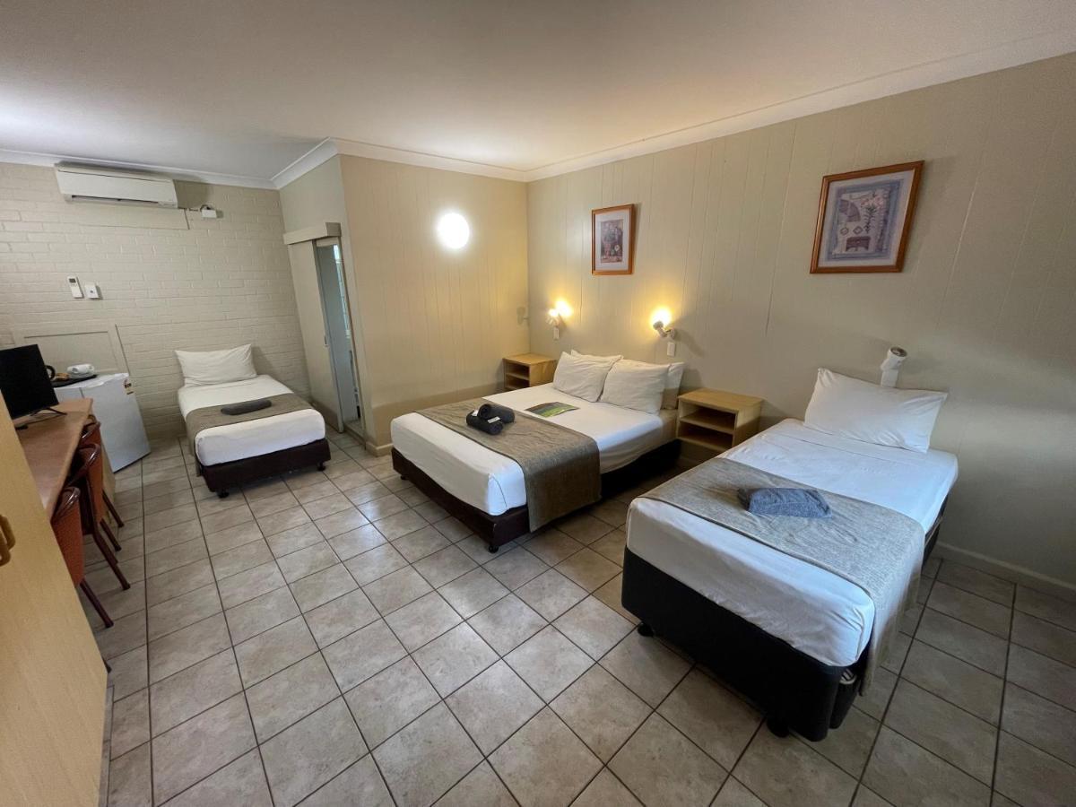 Pine Tree Motel Katherine Esterno foto